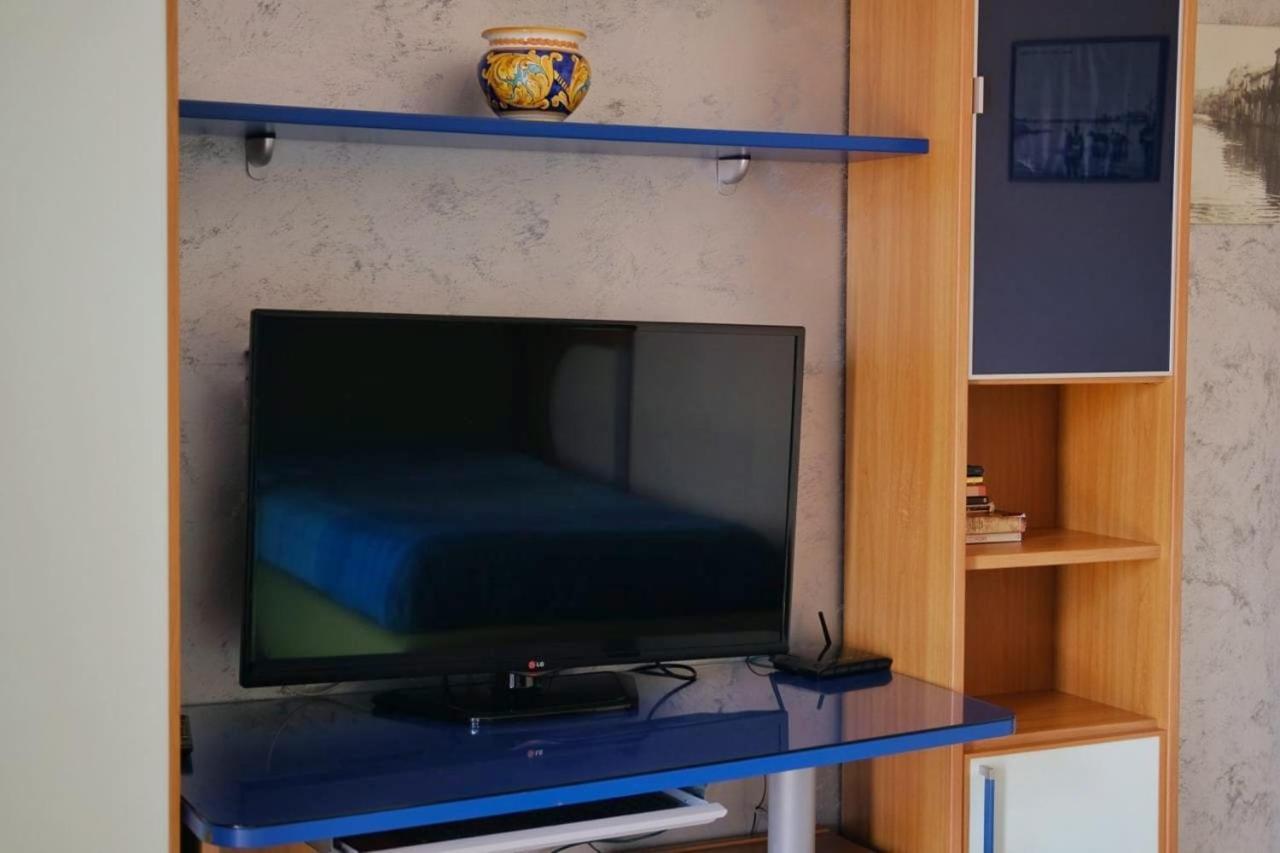 Casa Felice Bed & Breakfast Ликата Екстериор снимка